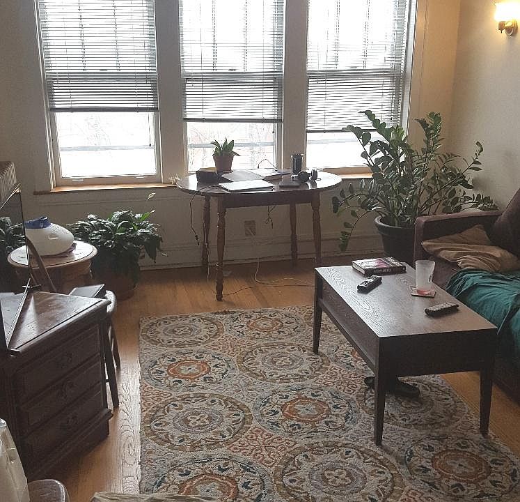 1st image of 3610 N Seeley Ave #3