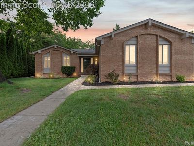 2511 Coral Dr, Troy, MI, 48085