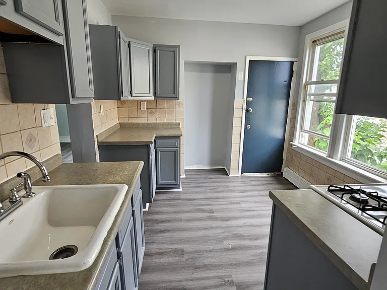 169 Johnson Ave #2-2-A2 — Photo 6