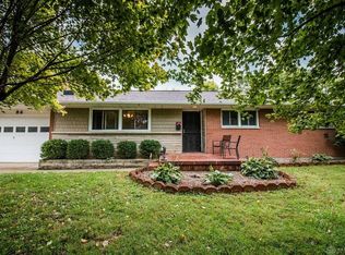 86 Skyline Dr, Enon, OH 45323