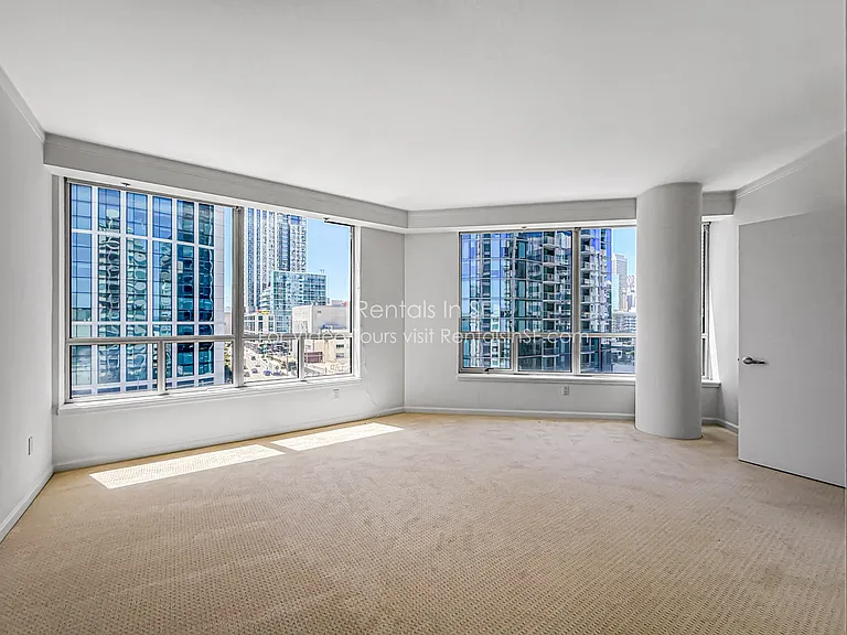400 Beale St #1501 — Photo 21