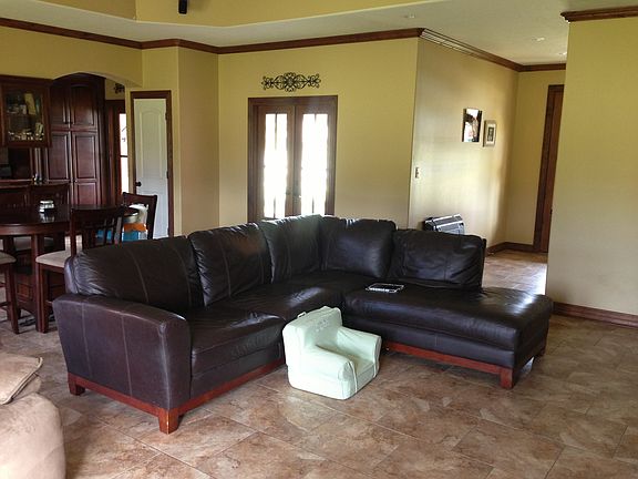 4th image of 2185 Forest Way Blvd