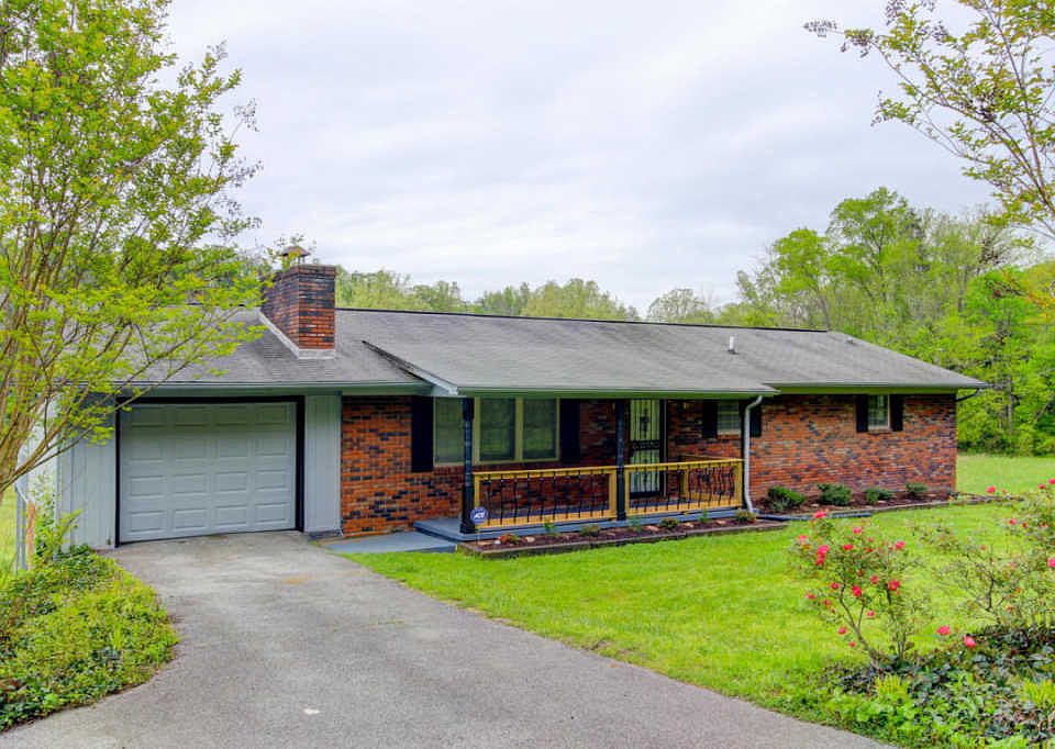 1st image of 5922 Clark Dr