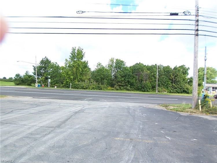 1st image of 2505 W Erie Ave