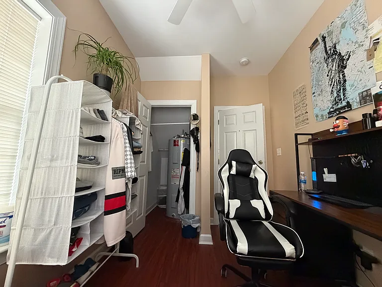 5003 Killam Ave #1 — Photo 3