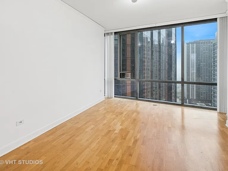 450 E Waterside Dr #1808 — Photo 8