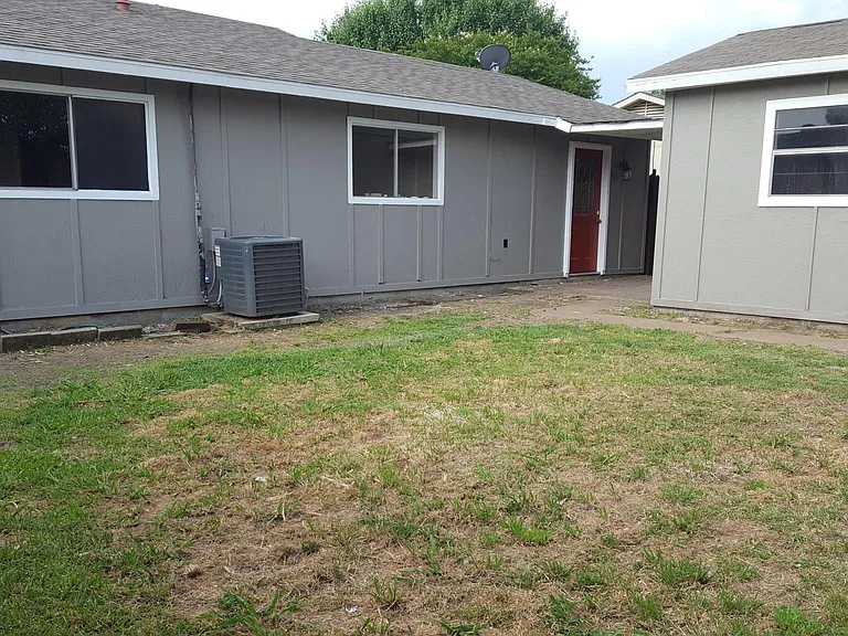 915 Meadow Mead Dr — Photo 26