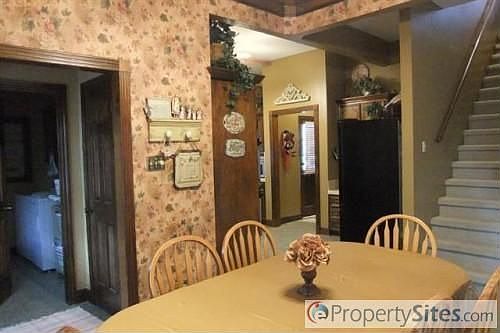 2nd image of 209 Regency Dr