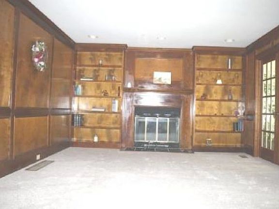 5th image of 390 Brandon Mill Cir