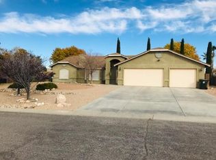 2396 Seminole Dr, Kingman, AZ 86401