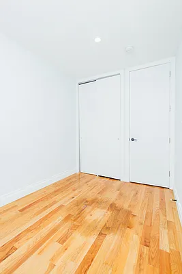 Rented by Nooklyn NYC LLC | media 34