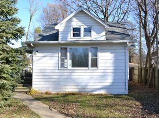 16 Independence Ave, Joliet, IL 60433