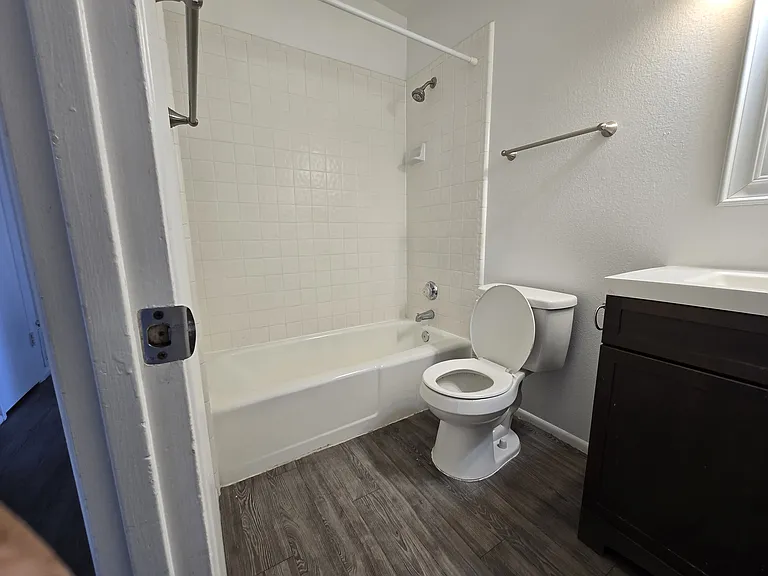 2723 S Los Feliz Dr — Photo 6