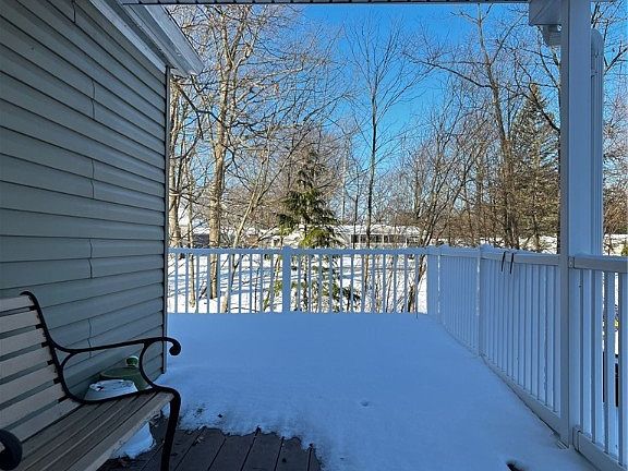 3rd image of 1547 Glenhaven Ln
