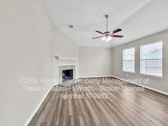 3rd image of 1240 Pepperidge Ln