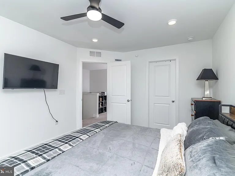41 Barnes Way — Photo 30