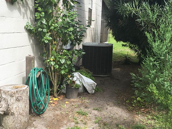 5th image of 418 N Volusia Ave
