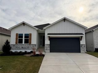 1145 SW Whitby Dr, Lees Summit, MO 64083