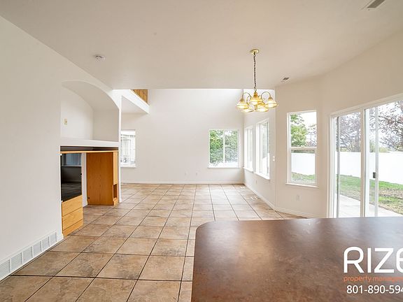 4th image of 4619 S Valley Haven Ct