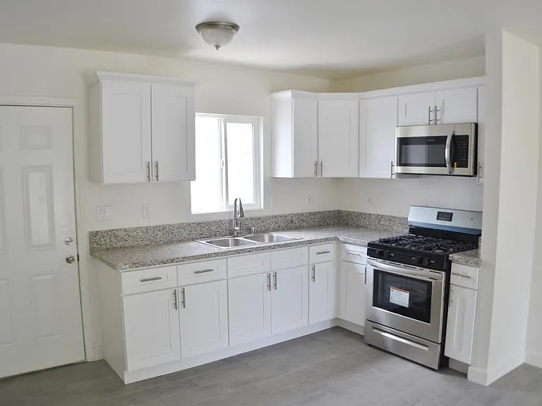 12210 Cambrian Ct — Photo 3