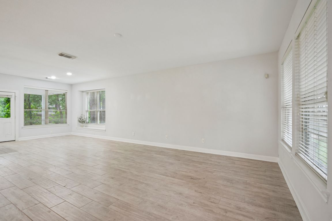 Panterra Way-S1007-017.jpg