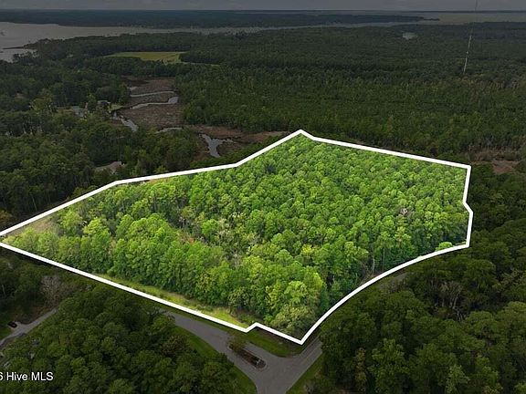 3rd image of 102 Cummins Creek Road