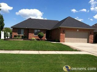 54620 Carnation Dr, Macomb, MI