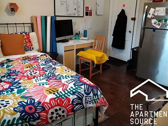 3rd image of 3345 N Marshfield Ave APT 101