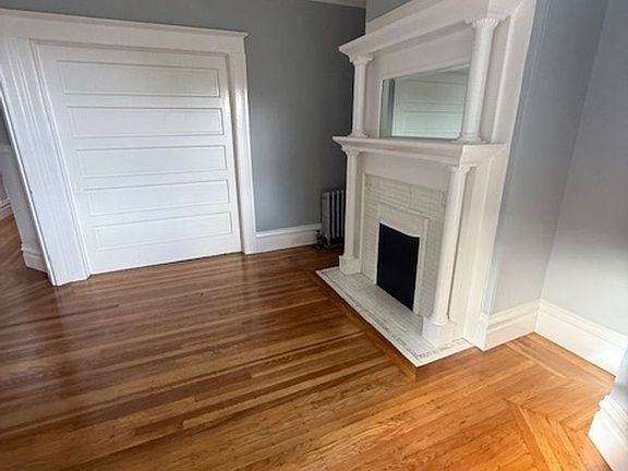 2nd image of 1221 Masonic Ave #931R