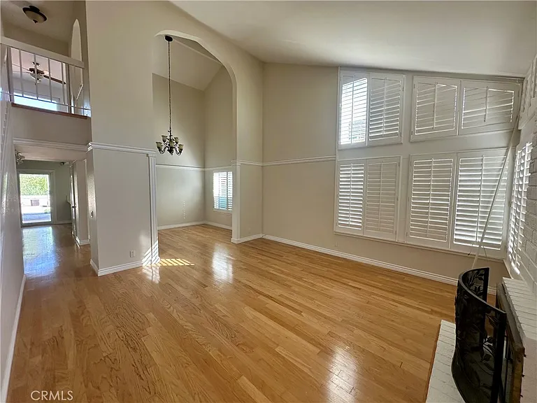 28031 Lucero — Photo 2