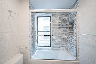 Rented by Heritage Capital Management LLC