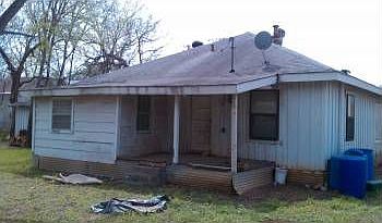 5th image of 201 Hickman St