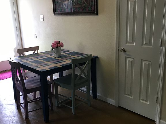 4th image of 105 Hidden Oak Dr