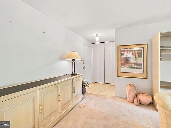 4th image of 1637 Oakwood Dr #321