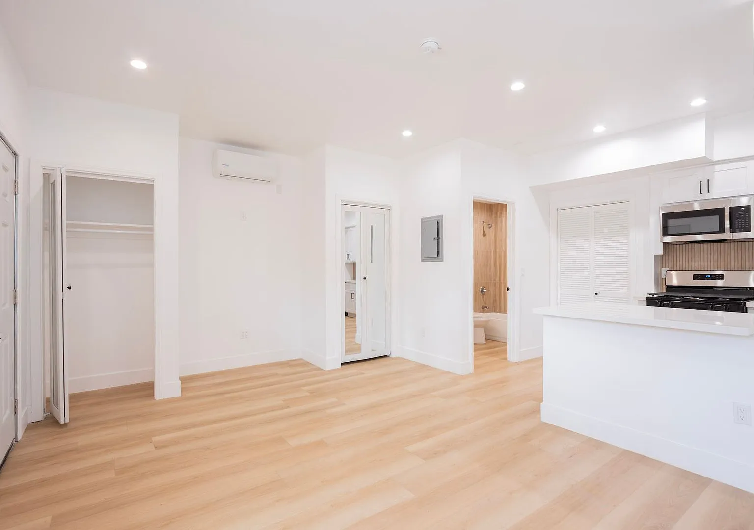 3625 McLaughlin, LLC — Photo 1