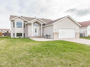 4247 41st Ave S, Fargo, ND 58104