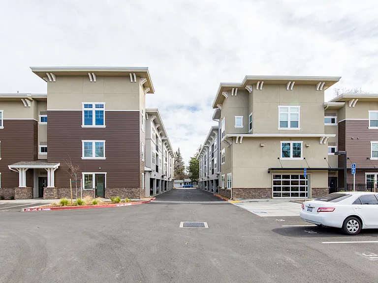 Cedar Flats — Photo 9