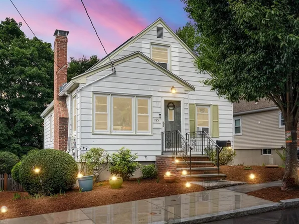 195 Glenellen Rd, West Roxbury, MA 02132