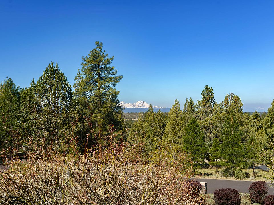 1st image of 4057 NW Northcliff