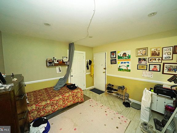 3rd image of 4360 Ivymount Ct APT 1