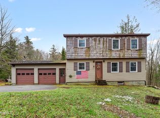 10 Spruce Dr, Peru, MA 01235