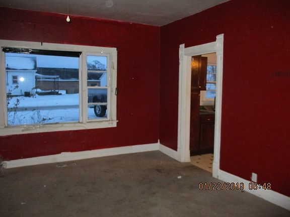 4th image of 1104 Lincoln Ave