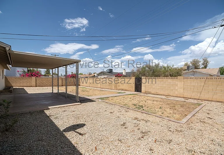 1705 N Camellia St — Photo 17