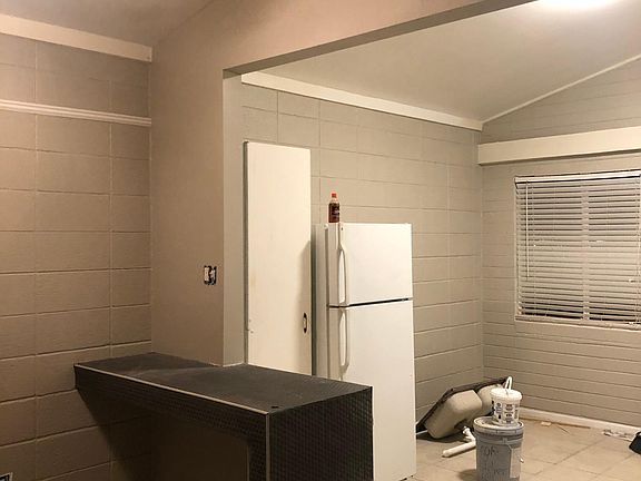 3rd image of 2800 Harrison Ave APT 6