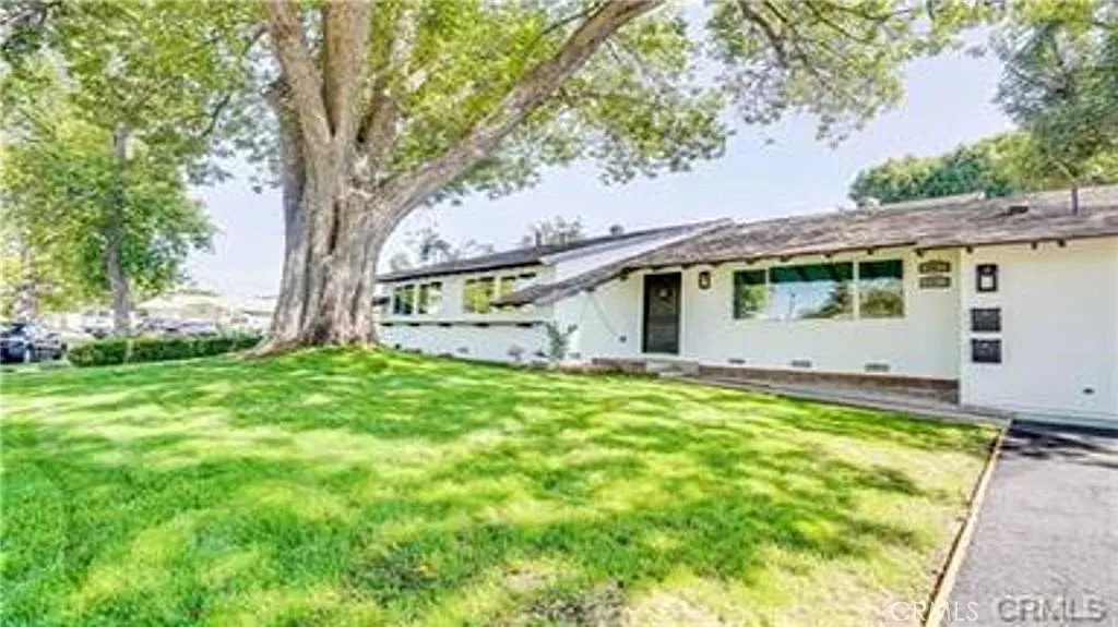 4 bed, 1431 sqft, $4,650 — Photo 4