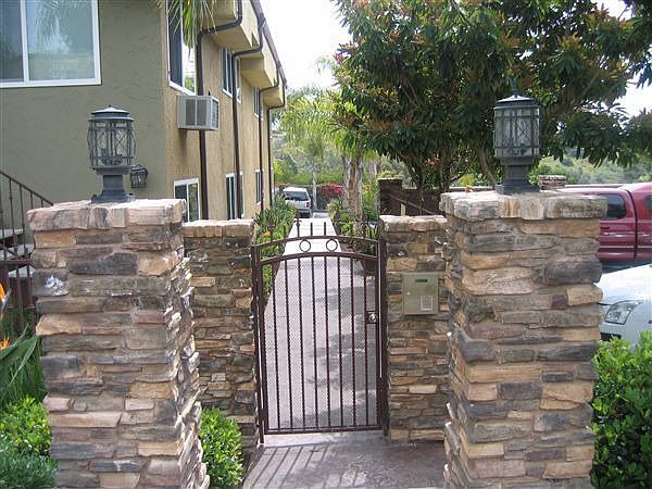Property Entrance (Best)