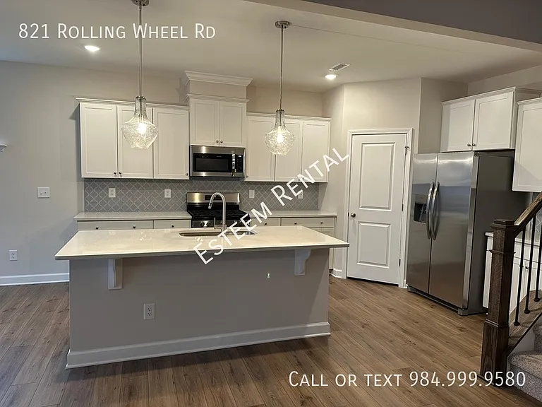 821 Rolling Wheel Rd — Photo 14