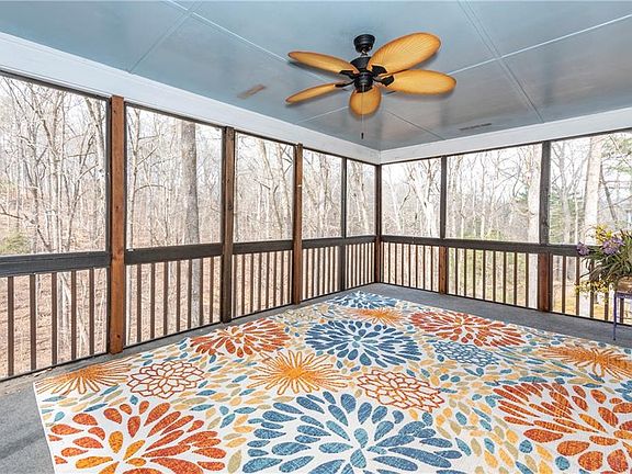 5th image of 141 Apache Ridge Rd