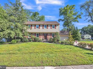 200 Dorado Dr, Cherry Hill, NJ 08034