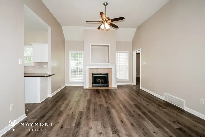 8441 Shady Elm Dr — Photo 5